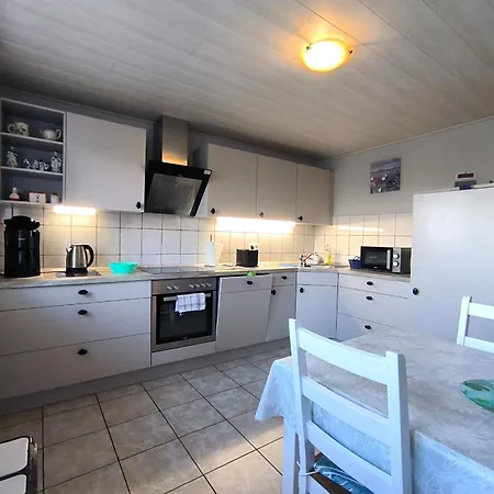 Petersen - Gastfreundschaft Im Hohen Norden *